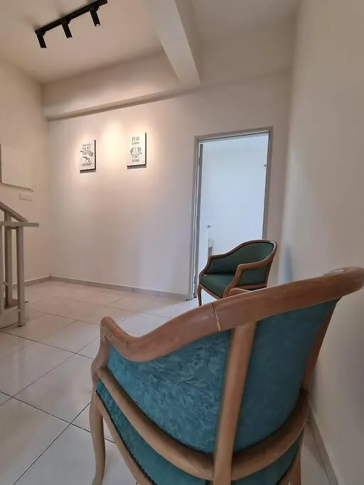 3Storey House 13Pax Family Suite Bayan Lepas 0*,  Malaysia